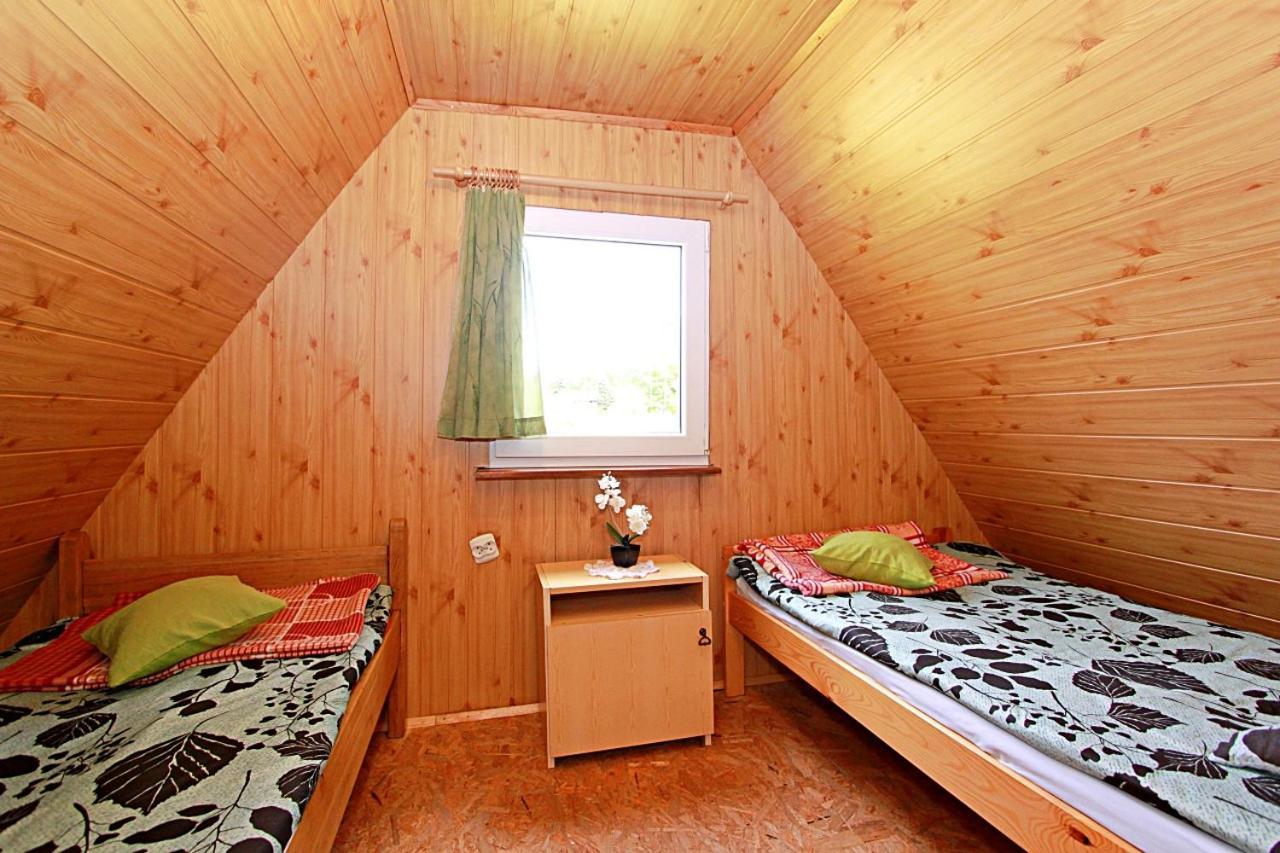 Domki Wczasowe Mazury - Ferienhaus Masuren - Do 12 Osob - Idealny Dla Grup Dluzek Ngoại thất bức ảnh